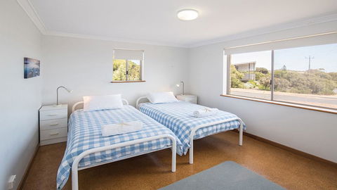 Shorelands - Accommodation Sunshine Coast 3