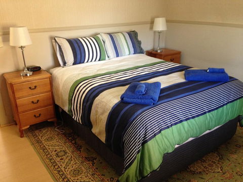 Showgrounds Cottage Naracoorte - Accommodation Sunshine Coast 1