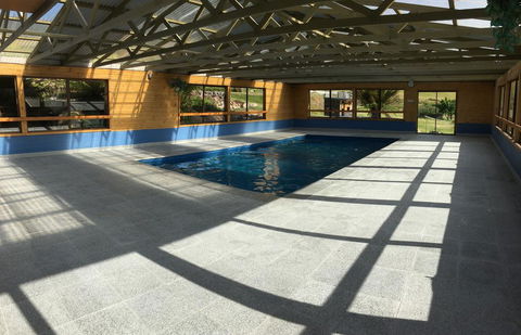 Silver Ridge Retreat - Accommodation Sunshine Coast 2