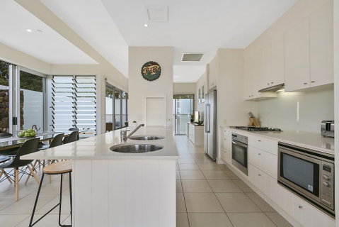 Silver, Sunrise Beach - Accommodation Sunshine Coast 3