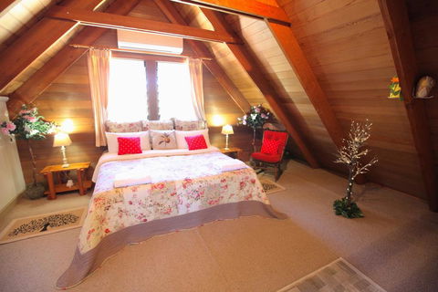 Silverpoint Accommodation - Accommodation Sunshine Coast 0