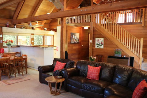 Silverpoint Accommodation - Accommodation Sunshine Coast 2