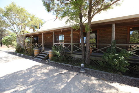Silverpoint Accommodation - Accommodation Sunshine Coast 1
