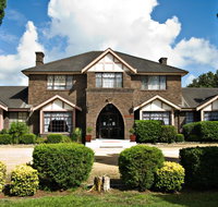Sir Francis Drake - Accommodation Sunshine Coast