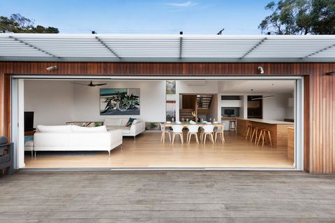 Skyluxe Luxury Retreat With Water Views And Deluxe Interior From Every Room - Accommodation Sunshine Coast 3