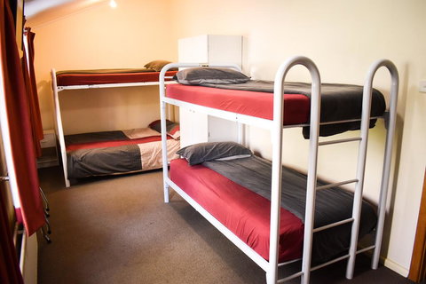 Slumberjacks Inn (formerly Cooroona) - Accommodation Sunshine Coast 0