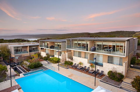 Smiths Beach Resort - Accommodation Sunshine Coast 0