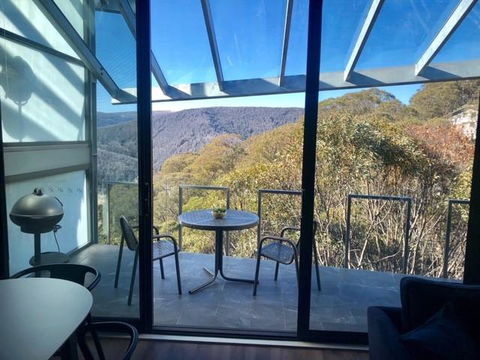 Snow Ski Apartments 33 - Accommodation Sunshine Coast 1
