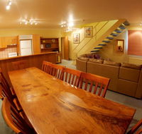 Snow Ski Apartments 41 - Accommodation Sunshine Coast