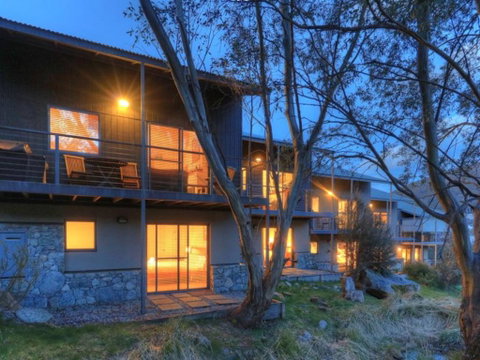 Snowbound Chalet 7 - Accommodation Sunshine Coast 0
