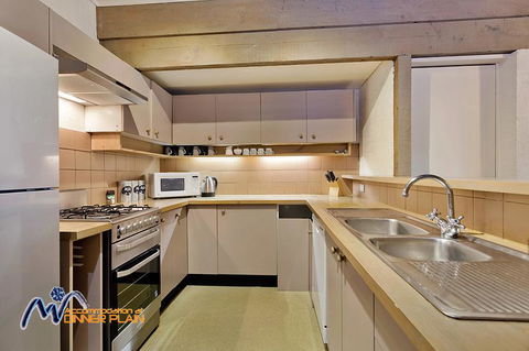 Snowgums 13 - Accommodation Sunshine Coast 1