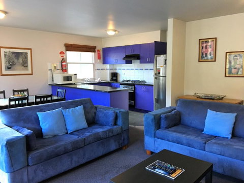 Snowman 6 - Accommodation Sunshine Coast 1