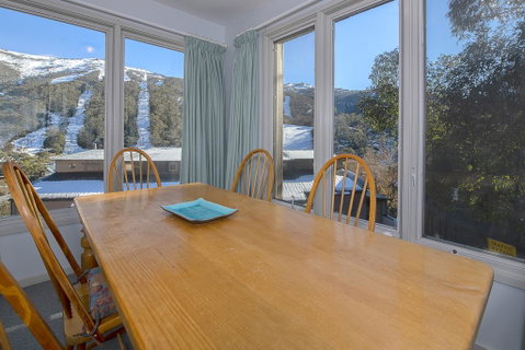 Snowman 8 - Accommodation Sunshine Coast 1