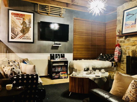 Snowmass Chalet - Accommodation Sunshine Coast 2