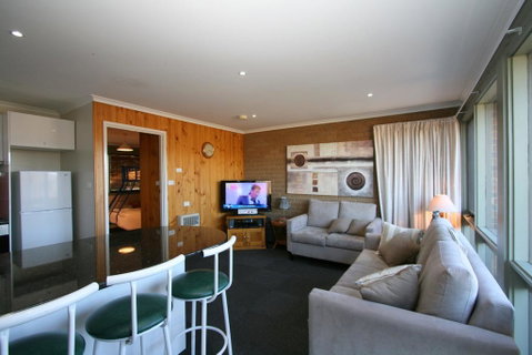 Snowy Saga 1 - Jindabyne - Accommodation Sunshine Coast 0