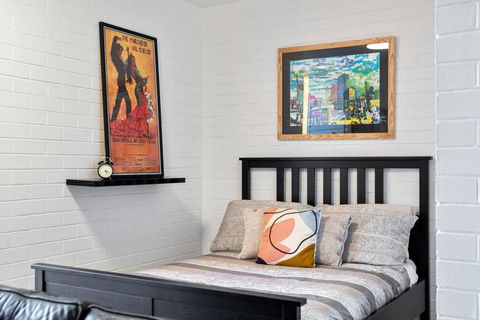 Soho Chic Apartment - Accommodation Sunshine Coast 0
