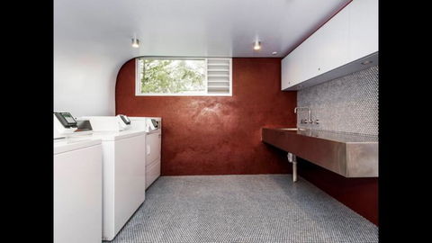 Soho Chic Apartment - Accommodation Sunshine Coast 1