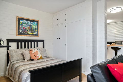 Soho Chic Apartment - Accommodation Sunshine Coast 3