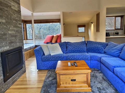 Sonoma Chalet - Accommodation Sunshine Coast 3