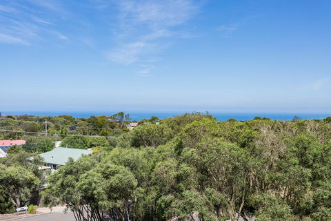 Sophisticated Contemporary Coastal Living With Sweeping Views In Cape Schanck - Accommodation Sunshine Coast 1