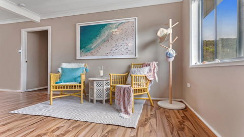 Sounds Of Sunshine 1 Upstairs Half Of House - Accommodation Sunshine Coast 1