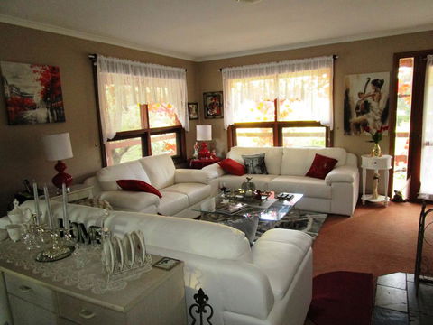 Southern Vales Bed & Breakfast - Accommodation Sunshine Coast 2
