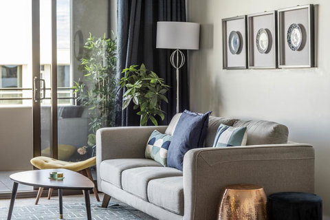 SPACIOUS BRAND NEW // 1BR // IN GORGEOUS BARTON - Accommodation Sunshine Coast 3