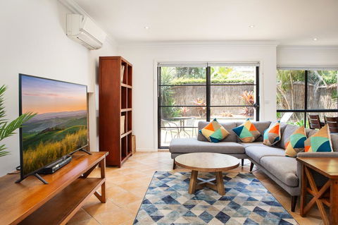 Spacious Home In The Heart Of Avalon Beach - Accommodation Sunshine Coast 0
