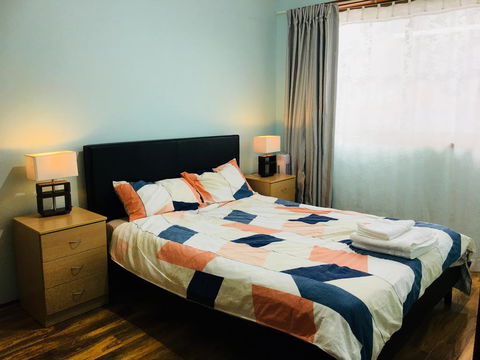Spacious Townhouse In Wollongong - Accommodation Sunshine Coast 0