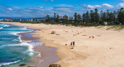 Spacious Townhouse In Wollongong - Accommodation Sunshine Coast 2