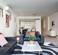 Spacious Two-Bedroom Apartment near Hospital - Accommodation Sunshine Coast