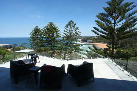 Spectacular Bilgola Beachhouse - Accommodation Sunshine Coast 0