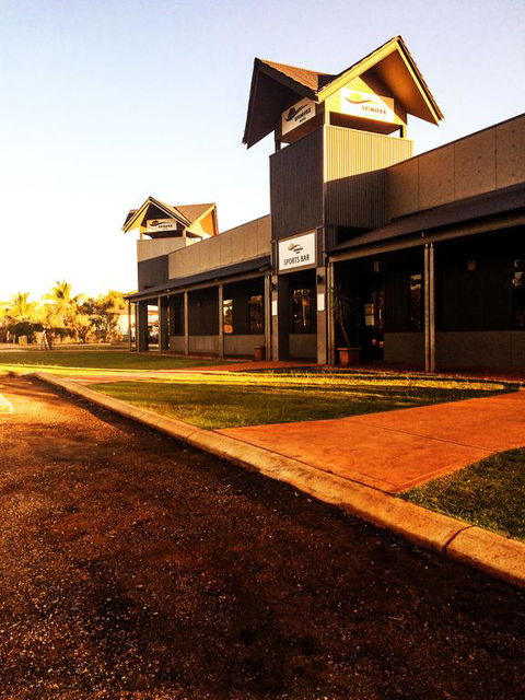Spinifex Hotel - Accommodation Sunshine Coast 3