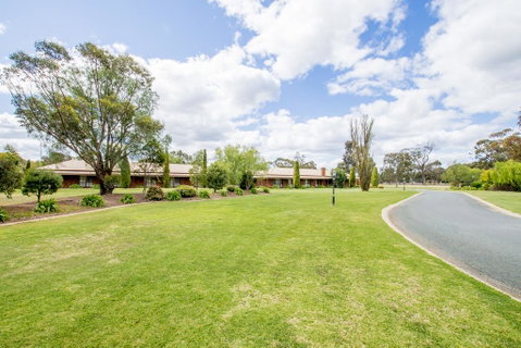 Sportslander Motor Inn - Accommodation Sunshine Coast 3