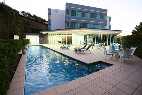 Springfield Lakes Boutique Hotel - Accommodation Sunshine Coast 0