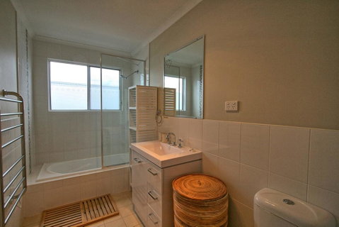 St Helena's 5 Twynam Street, Jindabyne NSW 2627 - Accommodation Sunshine Coast 3