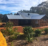 Standing Stone House - Accommodation Sunshine Coast