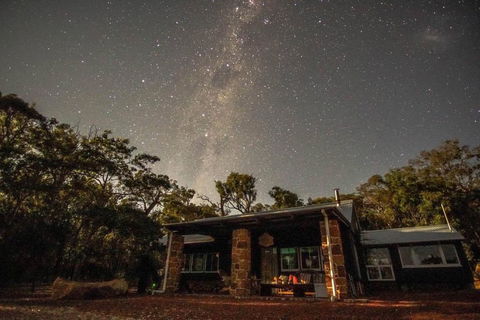 Standing Stone House - Accommodation Sunshine Coast 1