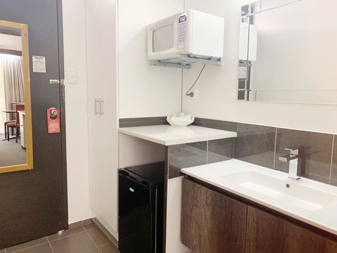 Statesman Motor Inn - Accommodation Sunshine Coast 2