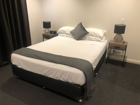 Station House Hotel - Accommodation Sunshine Coast 2