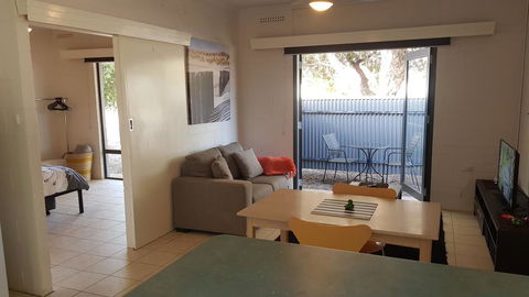 Stay Awhile In Port Pirie - Min Stay 4 Nights - Accommodation Sunshine Coast 1