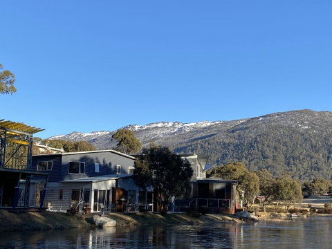 Stillwater Chalet A- Lake Crackenback - Accommodation Sunshine Coast 2