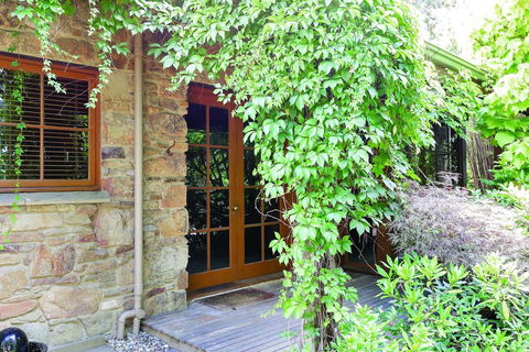 Stonehenge Retreat - Accommodation Sunshine Coast 0