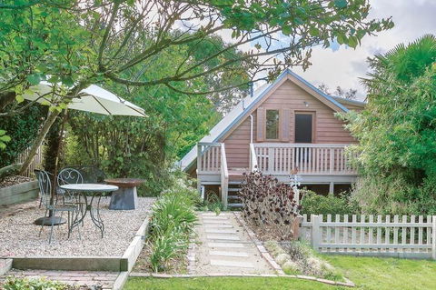 Stonehenge Retreat - Accommodation Sunshine Coast 2