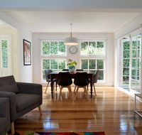 Strahan House - Accommodation Sunshine Coast