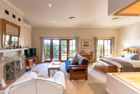 Strathearn Park Lodge - Accommodation Sunshine Coast 0