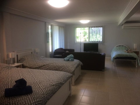 Stretton Lane - Accommodation Sunshine Coast 1