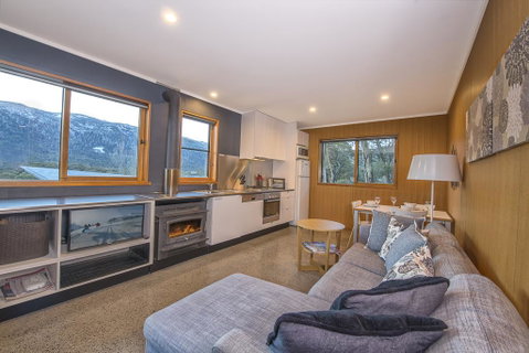 Studio 13 - Accommodation Sunshine Coast 3