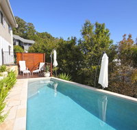 STUNNING HOME WITH SPECTACULAR VIEWS AND CLOSE TO THE BEACH - Accommodation Sunshine Coast