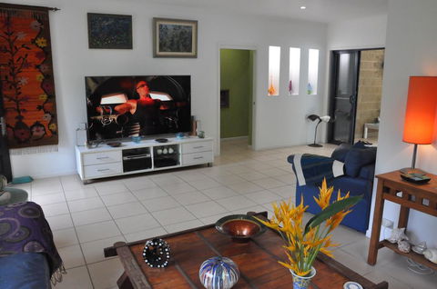 STUNNING MAGNETIC ISLAND HOME,PRIVATE, LARGE POOL,ADULTS ONLY - Accommodation Sunshine Coast 0